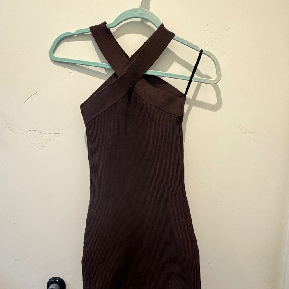 Aritzia Babaton Sculpt Knit Criss Cross Dress Brown XS
